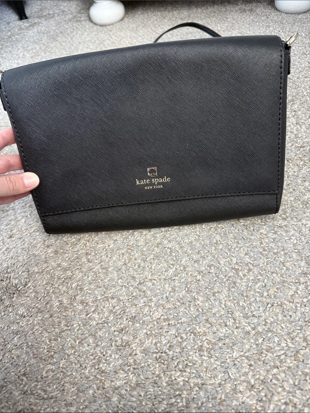 kate spade black crossbody bag with gold chain